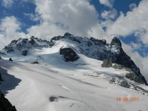 Vue sur la Meige orientale depuis le Refuge de l'Aigle
