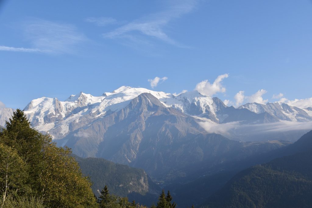 Sommet du Mont-Blanc vu depuis Passy (Haute-Savoie)